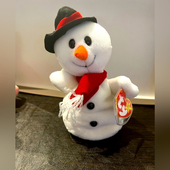 Ty Beanie Baby Snowball the Snowman NWT - Picture 1 of 4